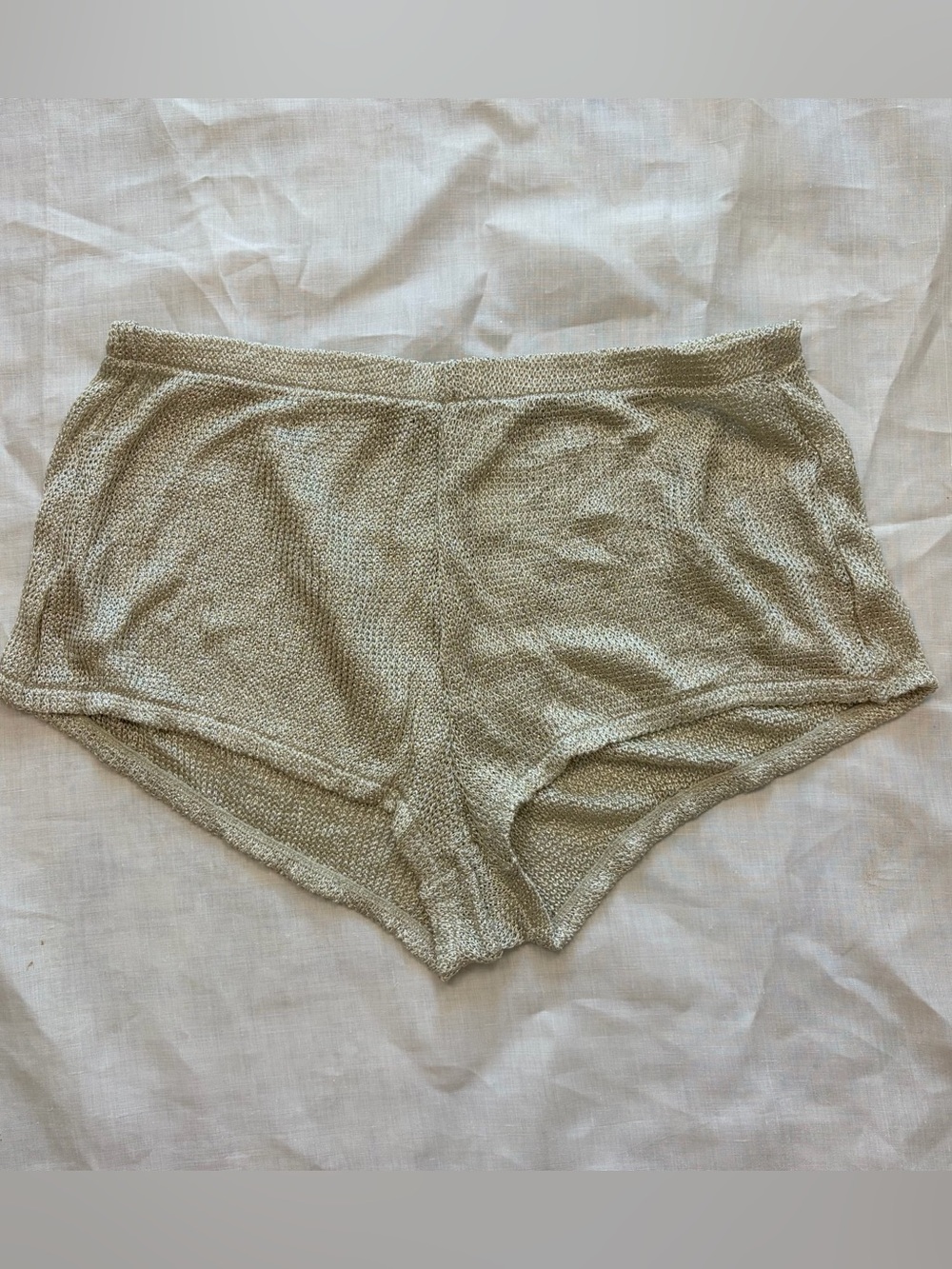 GB Gold Metallic Knit Cover Up Shorts Dillard’s Size M Shimmer Beach Shorts